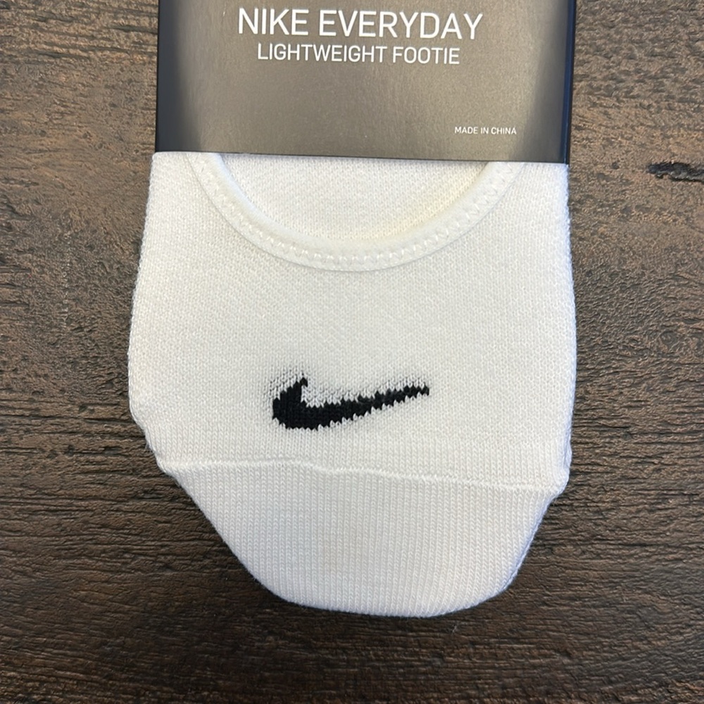 NWT Nike 3-Pack Everyday Lightweight Footie, Women's 6-10, White - Picture 4 of 6